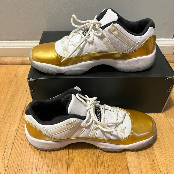 Air Jordan Retro 11s ‘Closing Ceremony’ - Picture 2 of 8